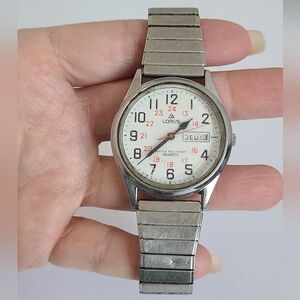 Vintage Men's LORUS Stainless Railroad Style Water Resistant Quartz Watch